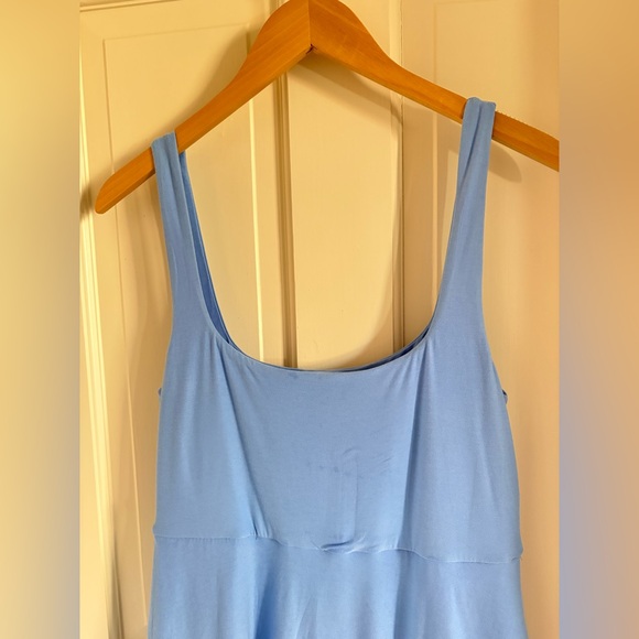 Beyond Yoga Featherweight At The Ready Square Neck Midi Dress - Picture 9 of 9